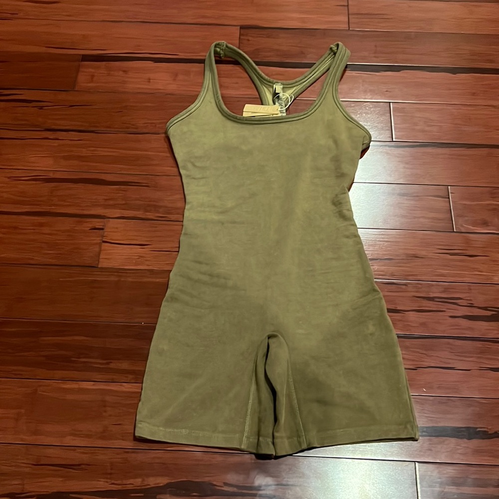 Skims outdoor mid thigh bodysuit